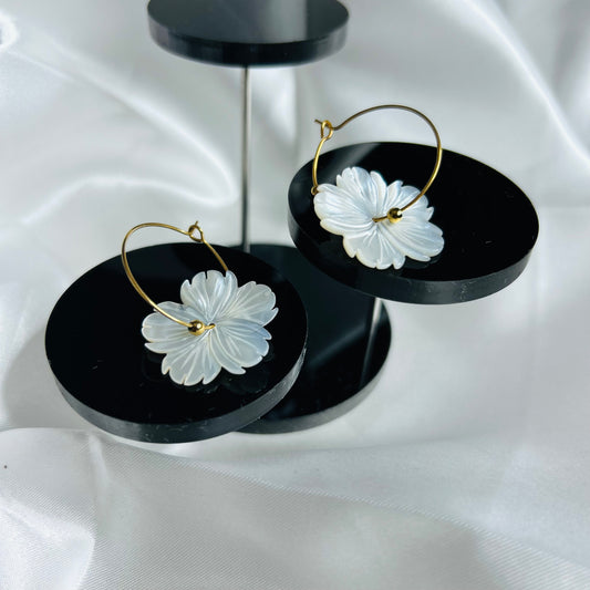 Boucles fleur nacrée FLORA