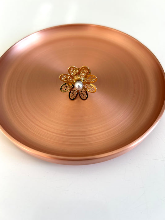 Bague FLORA – Fleur dorée & perle