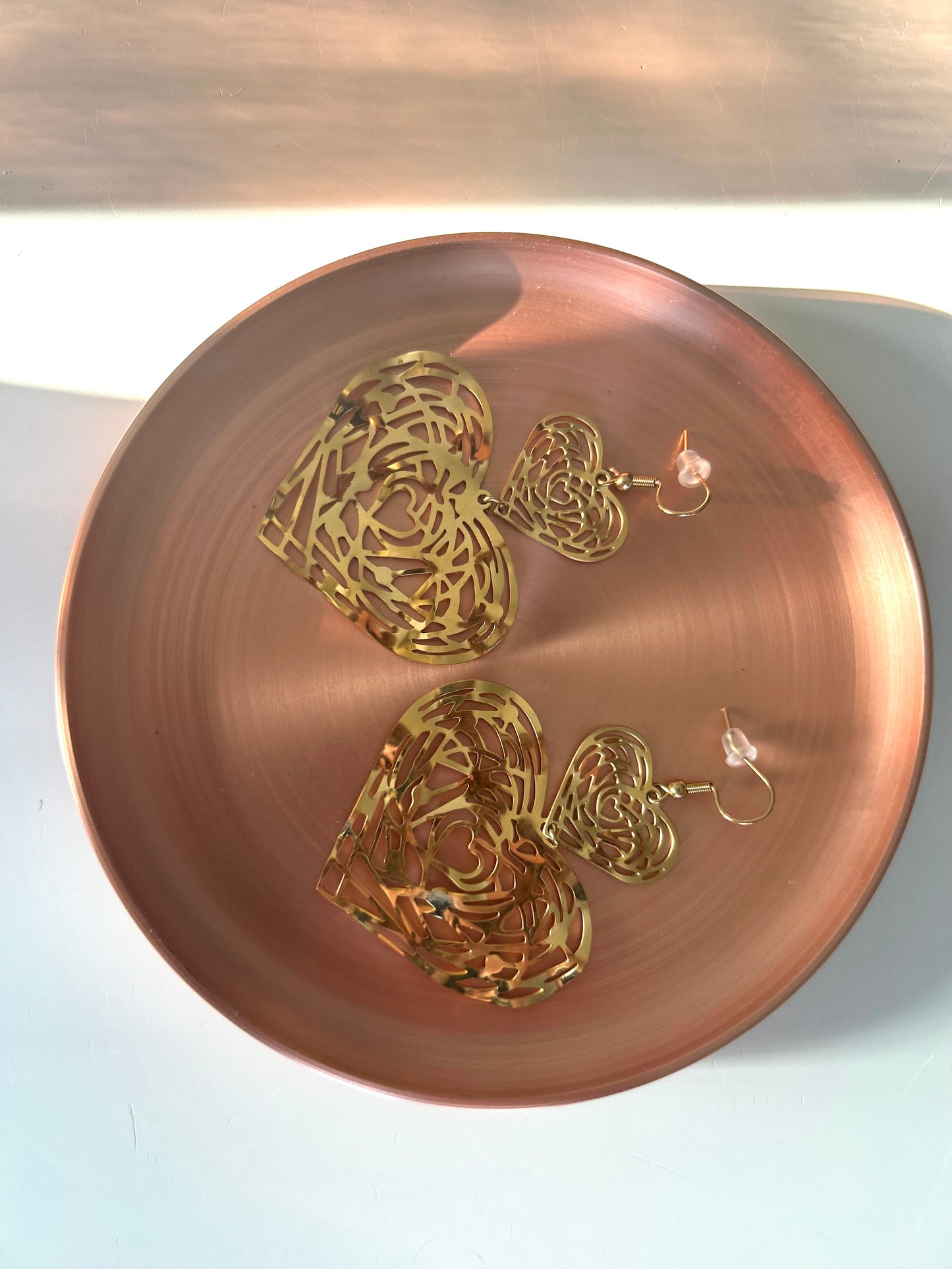 Boucles d'Oreilles Amantine - Cœurs Filigranés Dorés