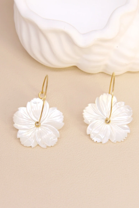 Boucles d'Oreilles Créoles Fleur de Nacre & Or