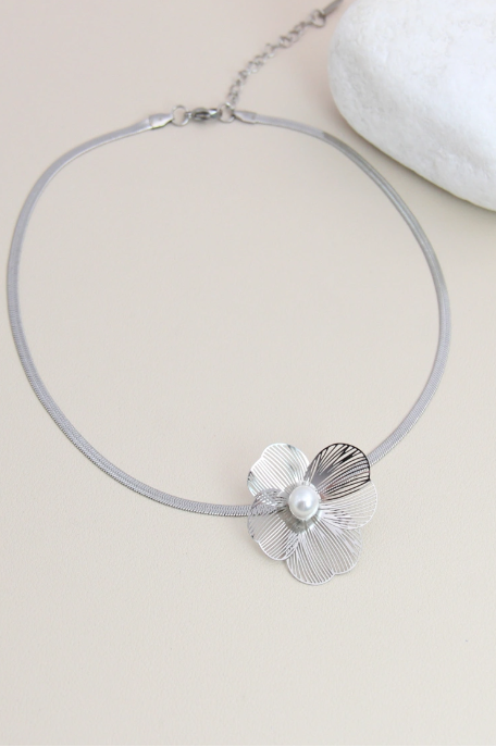 Collier design fleur en acier inoxydable