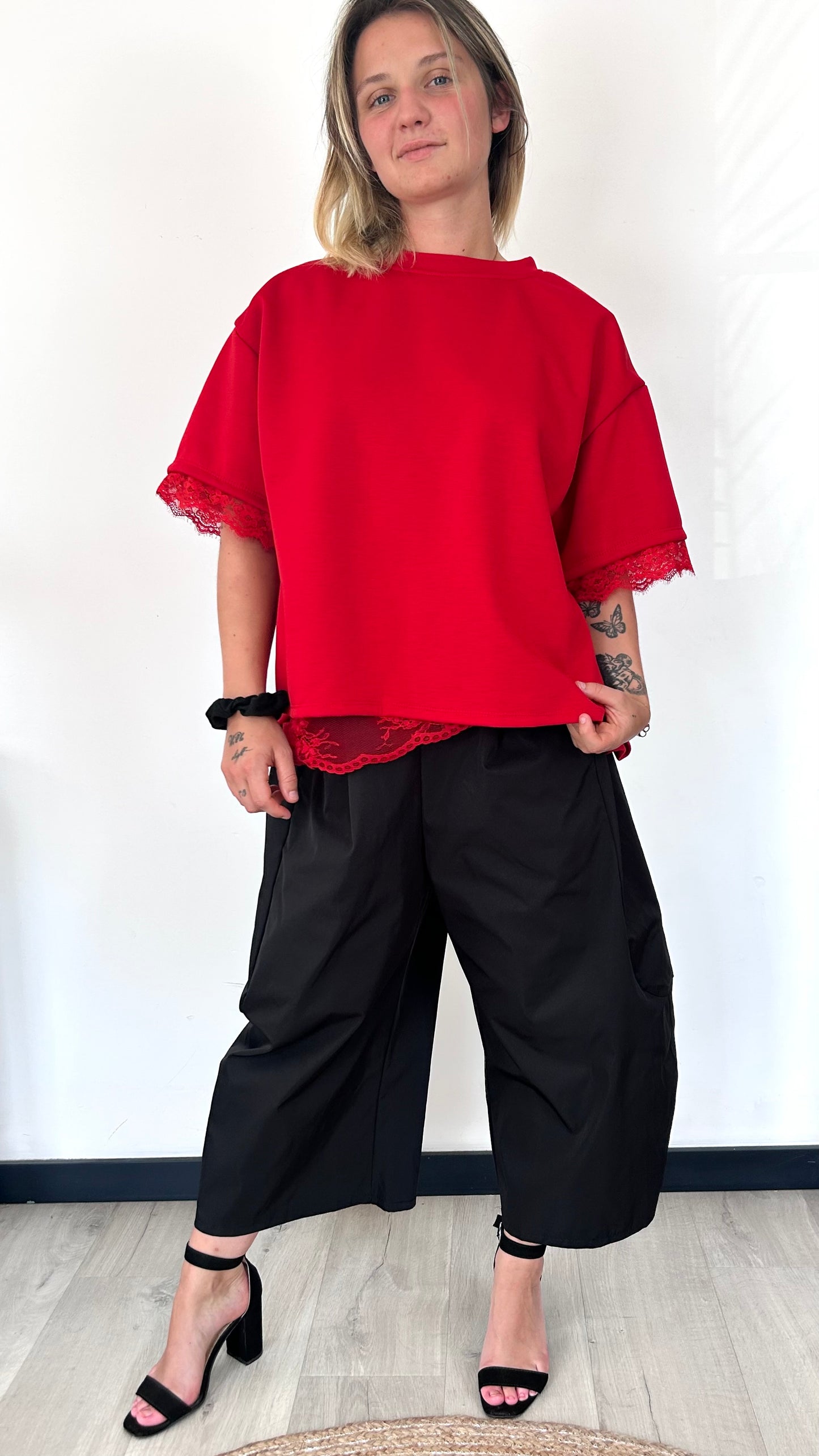 T-shirt Dentelle LIVIA – Rouge