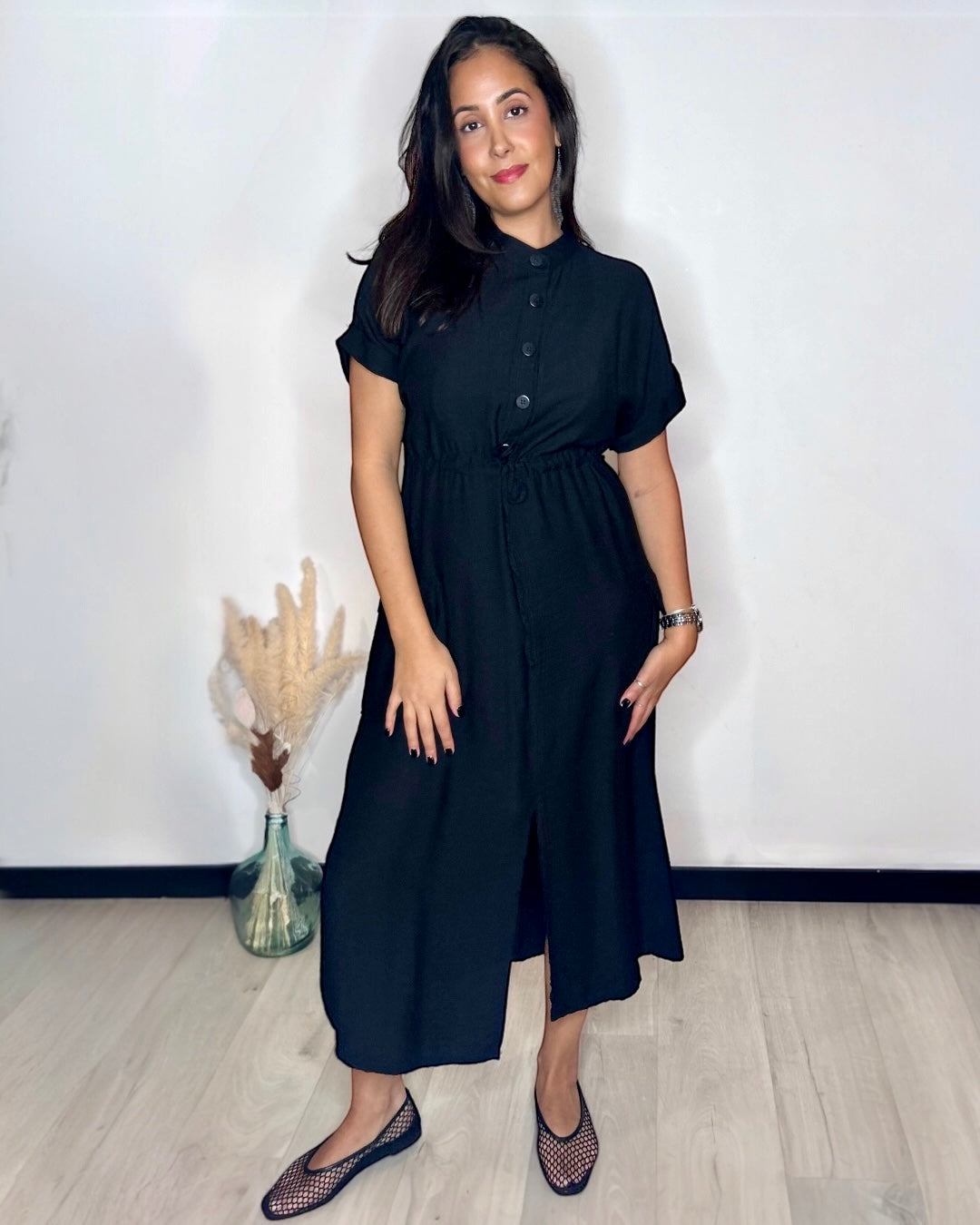 Robe Longue Boutonnée à Poches Safari - Noir Intemporel