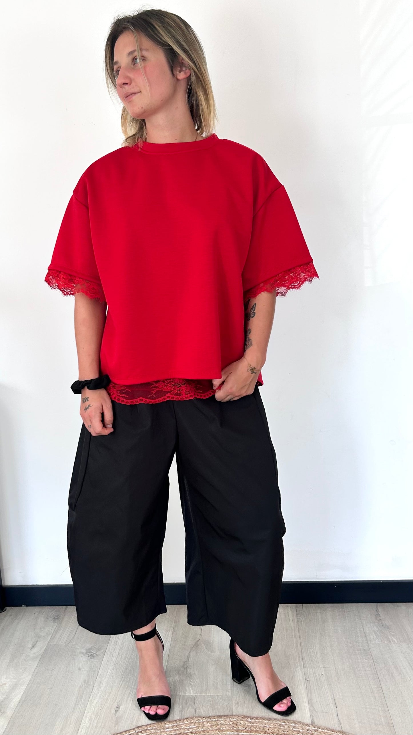 T-shirt Dentelle LIVIA – Rouge