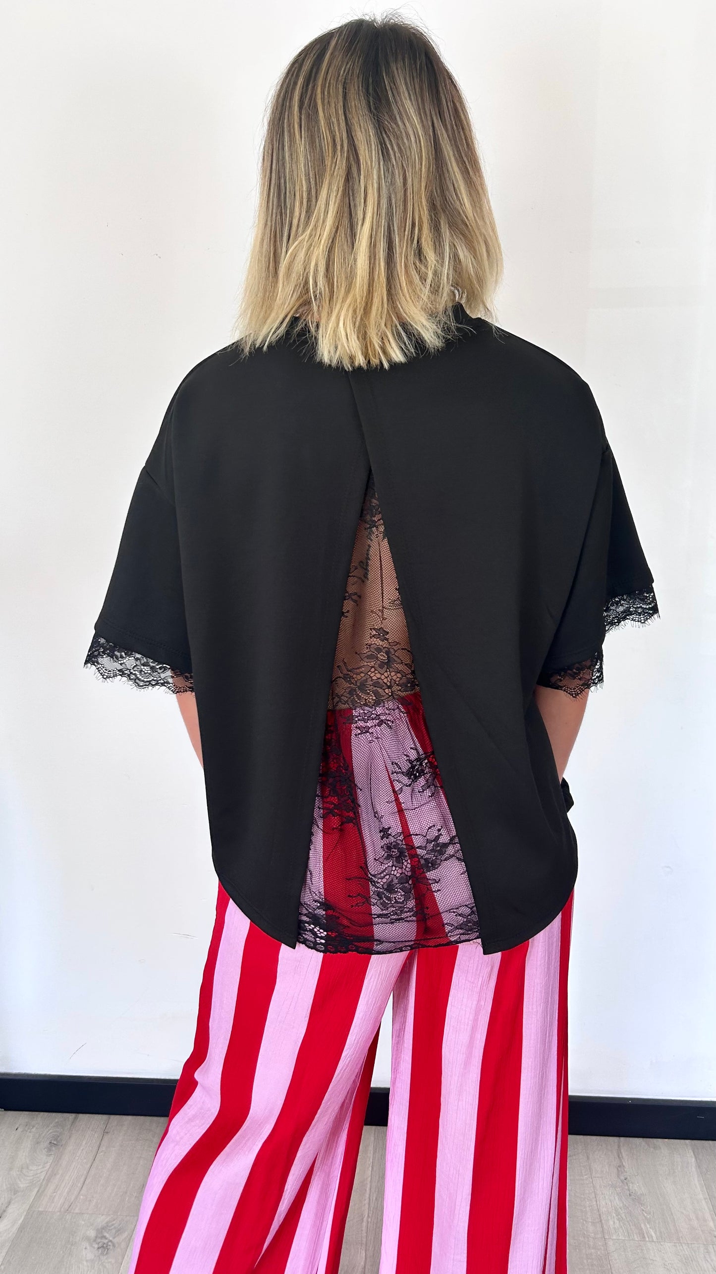 T-shirt Dentelle LIVIA – Noir
