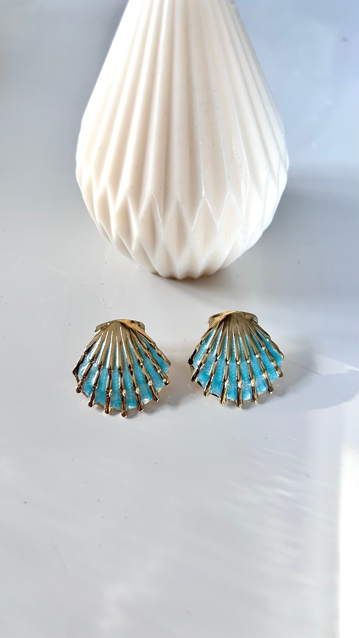 Boucles d’Oreilles CONCHA – Dorées & Turquoise