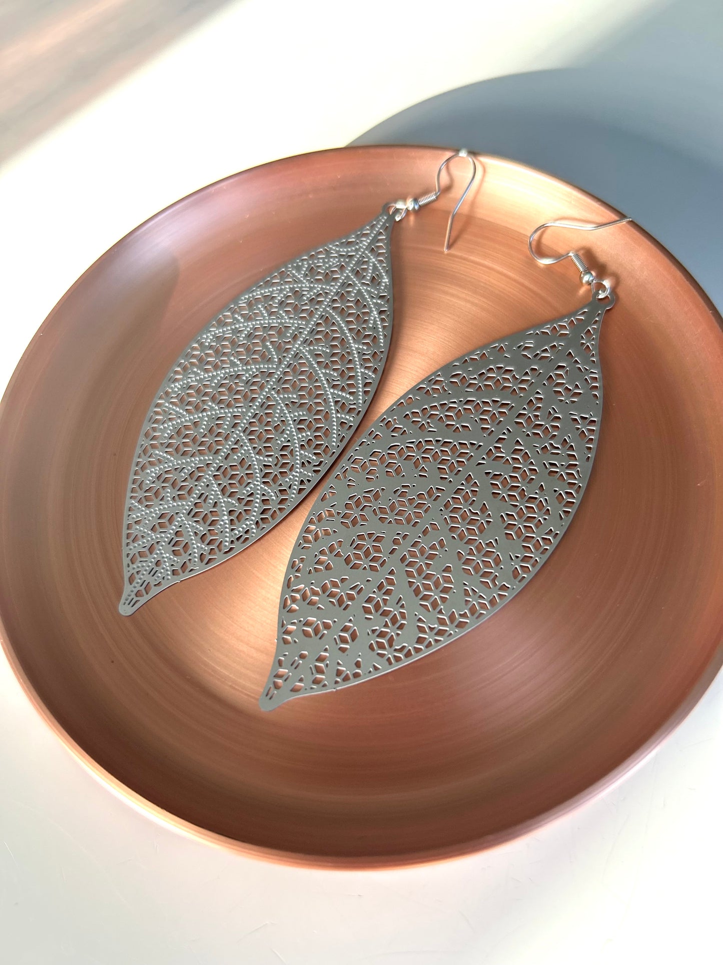 Boucles Gaia - Feuilles Ciselées Argentées