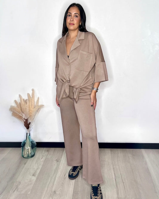 Ensemble Pantalon & Chemise Nouée Taupe