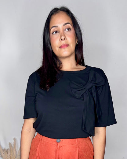 T-shirt "Élégance Nœud" - Noir