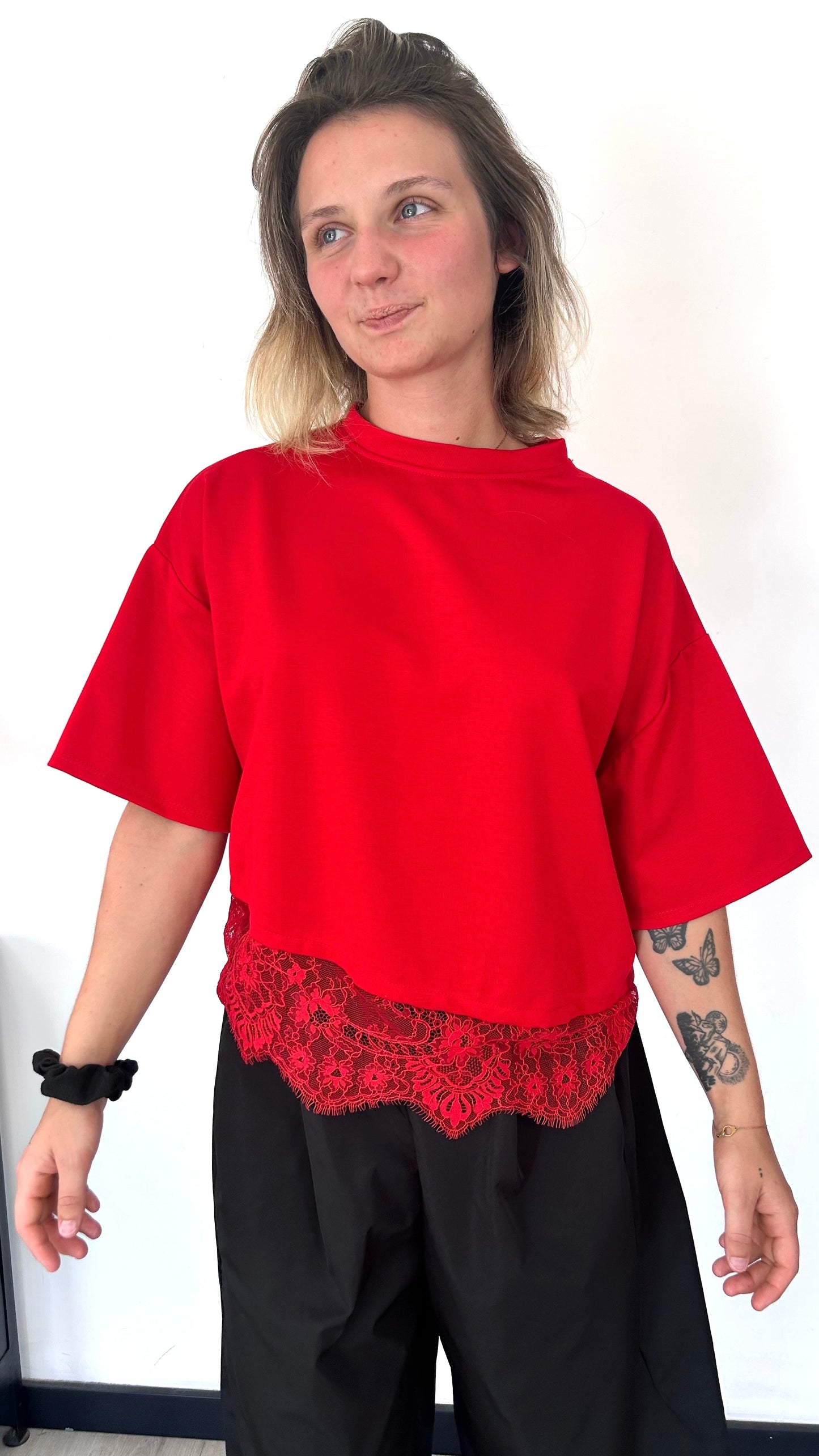 T-shirt Dentelle ROMY – Rouge