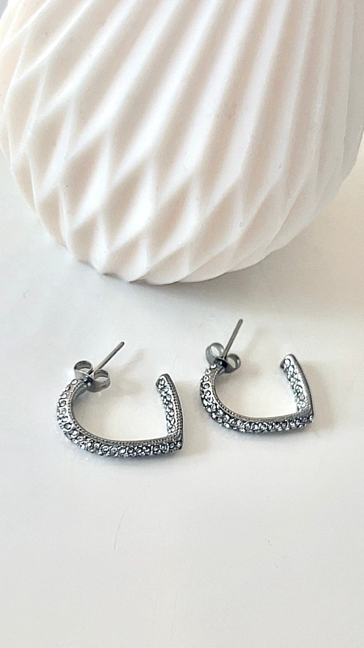 Boucles d’Oreilles AMORE – Argentées