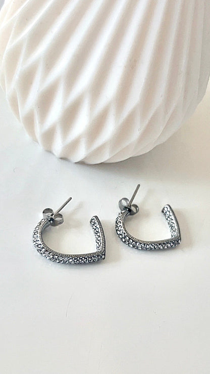 Boucles d’Oreilles AMORE – Argentées