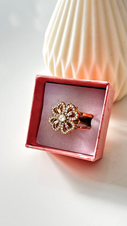 Bague Anti-Stress ESMÉE – Dorée Fleur Strass