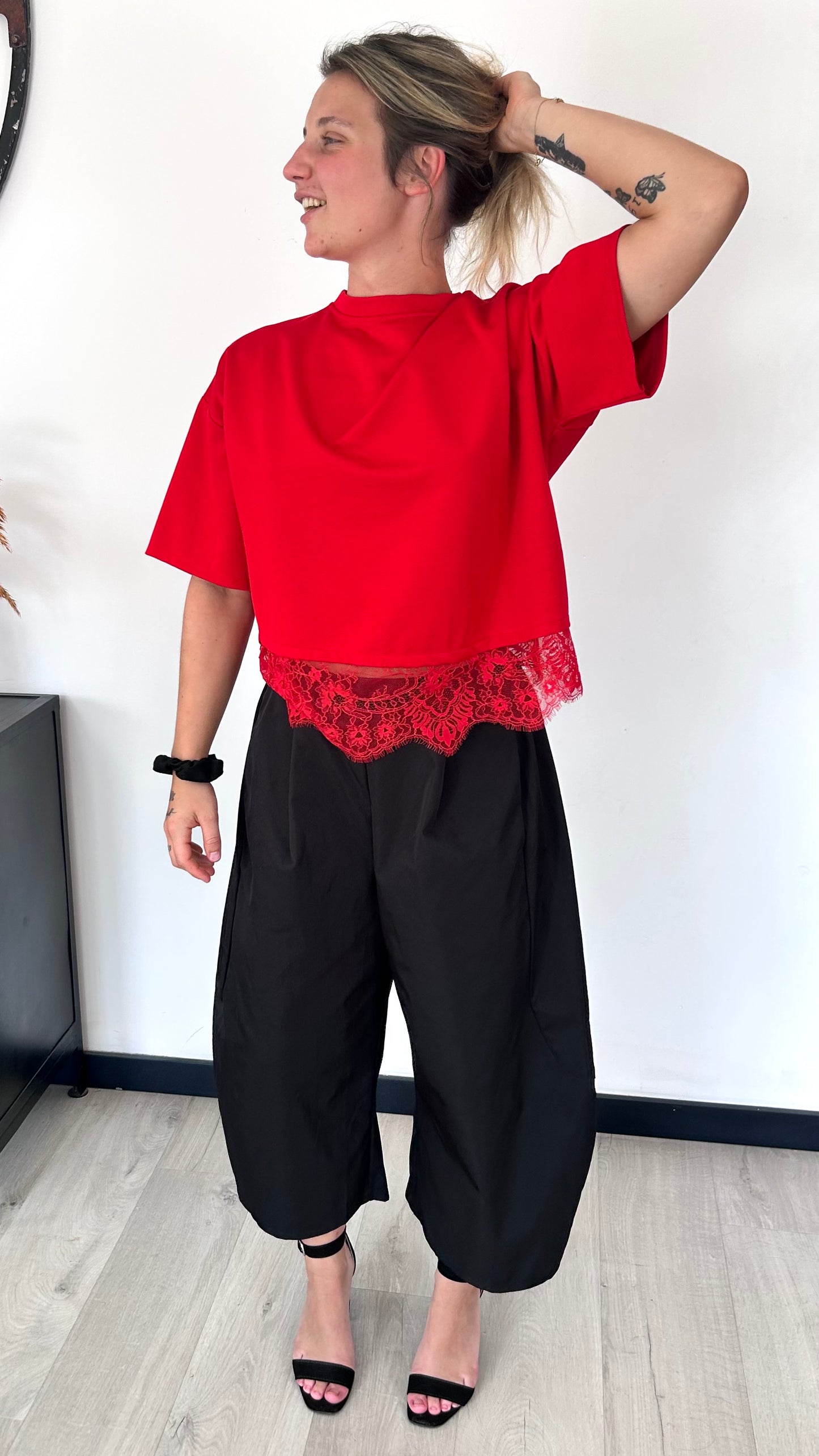 T-shirt Dentelle ROMY – Rouge