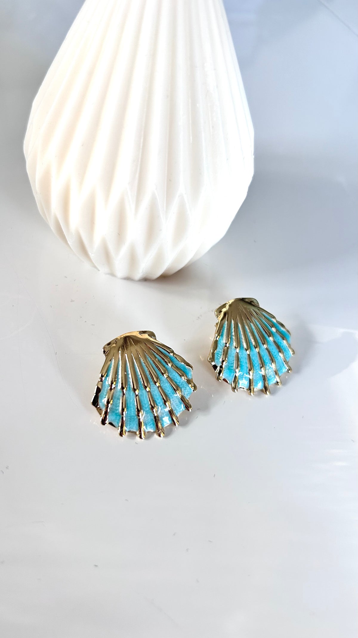 Boucles d’Oreilles CONCHA – Dorées & Turquoise