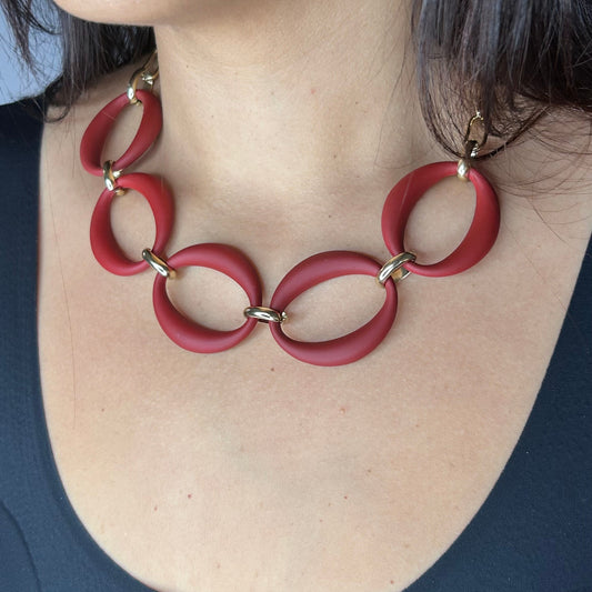 Collier Chaîne Maillons XL Résine Mat Rouge Bordeaux et Or