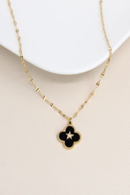 Collier trèfle orné d'étoile en acier inoxydable